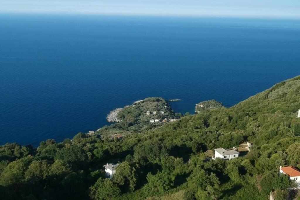 Deja Blue Villa Mourésion Exteriör bild